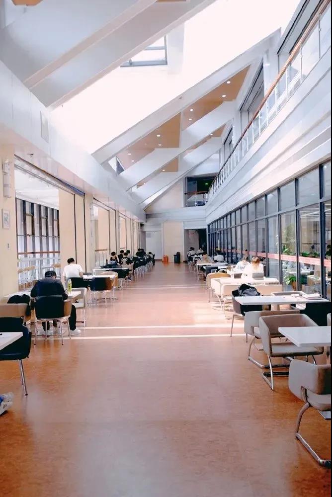 1586417536844091252.jpg 1586417536844091252.jpg