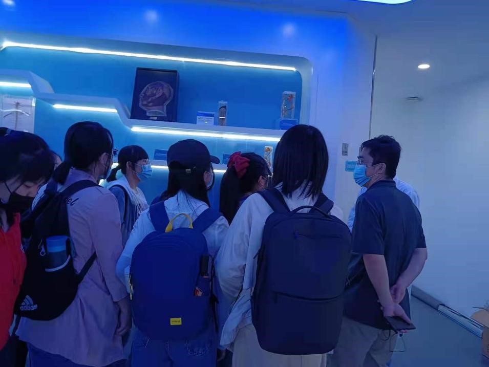 1622432669972038534.jpg 1622432669972038534.jpg